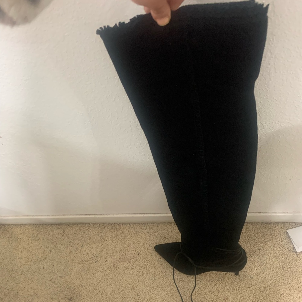 Over the knee black boots! In mint condition!